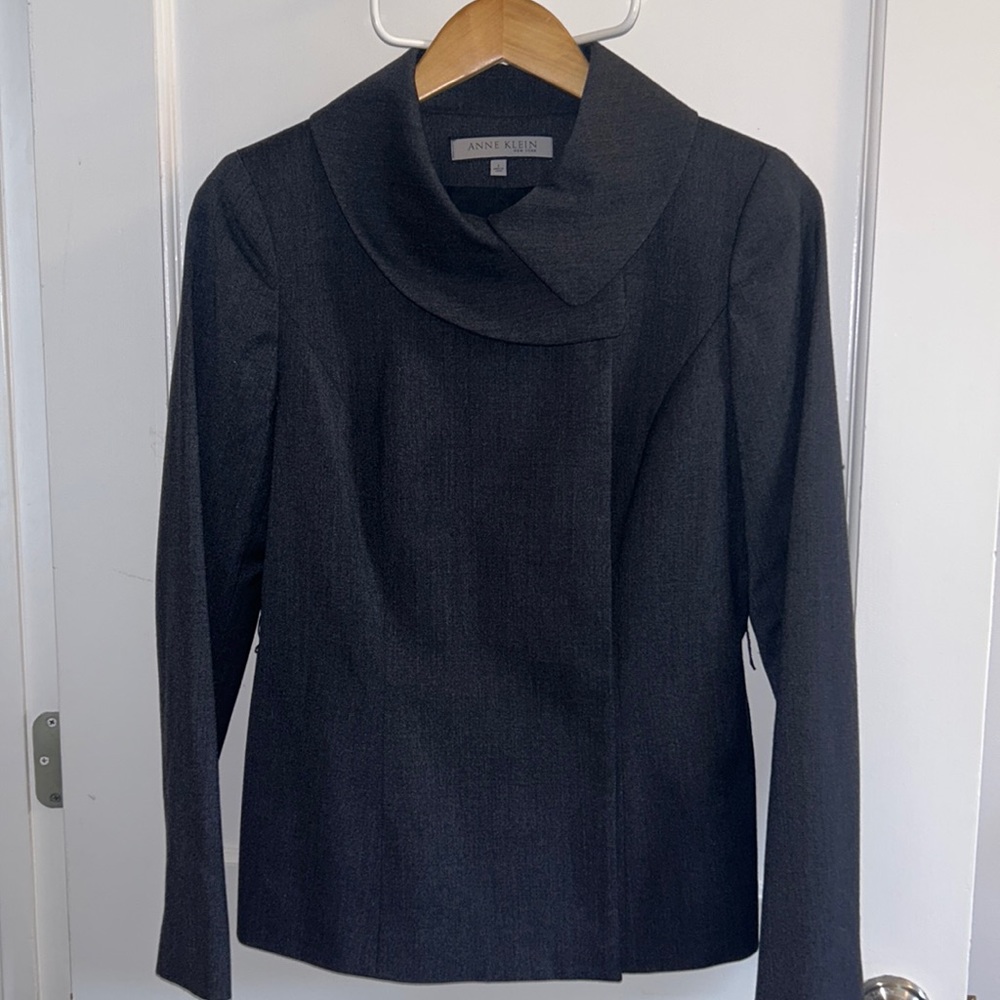 *2 FOR 30* Anne Klein NYC Grey Blazer Size 6